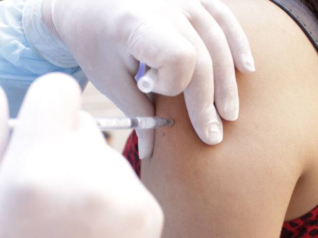 Área metropolitana inició vacunación en mayores de 30 años