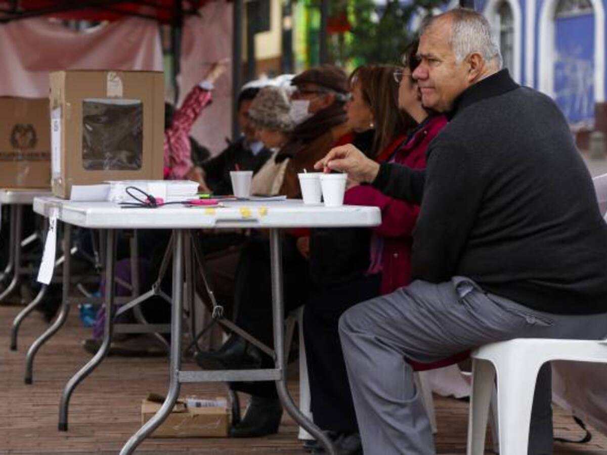 El 42% de los colombianos siguió por la radio el pasado proceso electoral