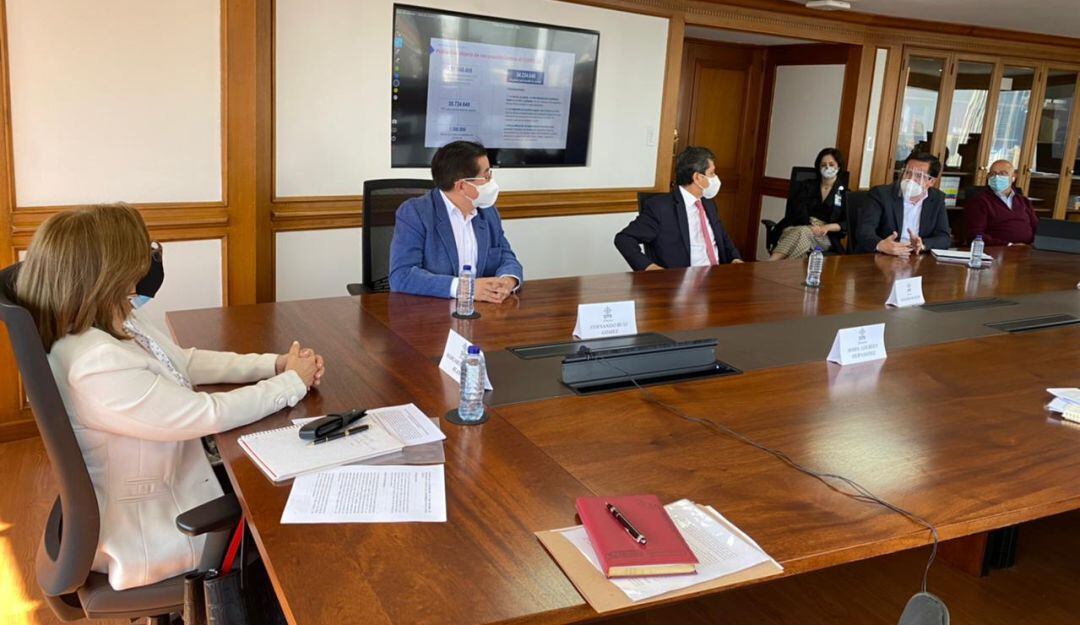 Primera reunión de la nueva Procuradora Margarita Cabello con el ministro de Salud Fernando Ruiz