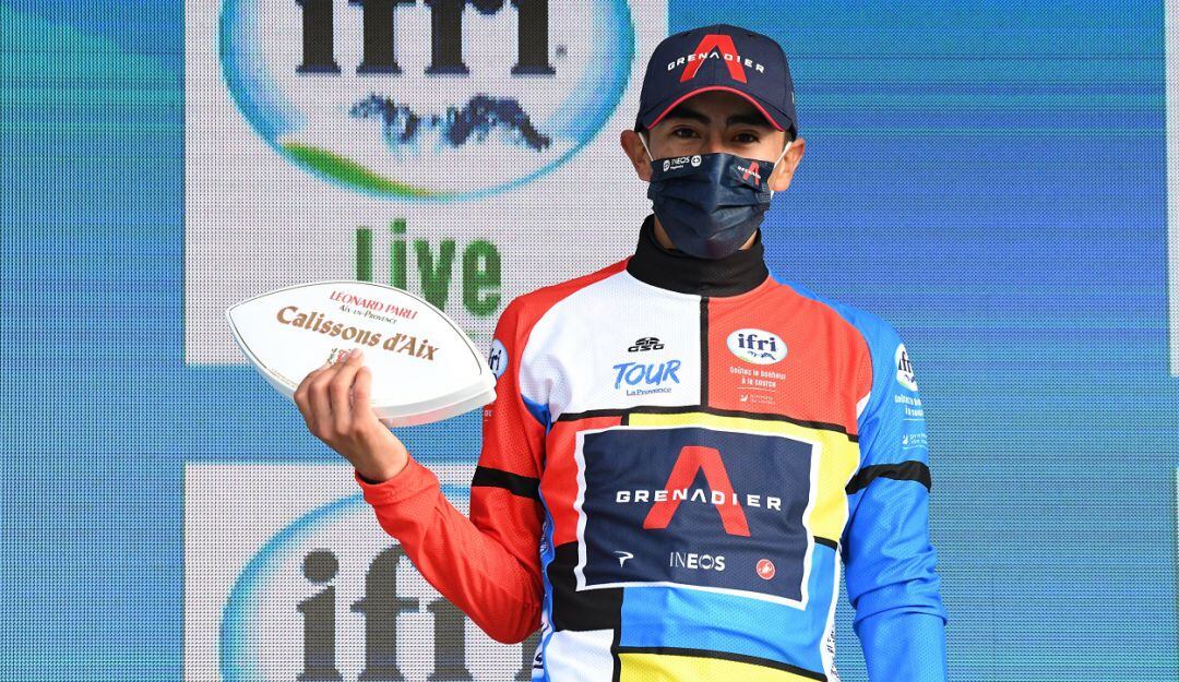 Iván Ramiro Sosa festeja la victoria al cierre de la tercera etapa del Tour de La Provence.