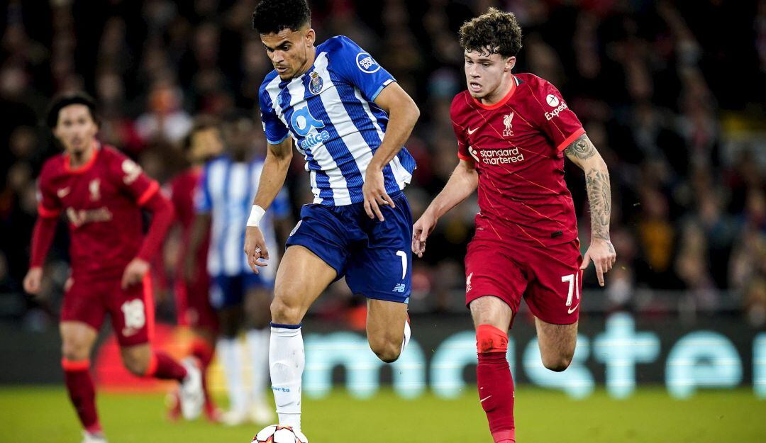 Luis Díaz fue uno de los jugadores más destacados en la visita del Porto al Liverpool.