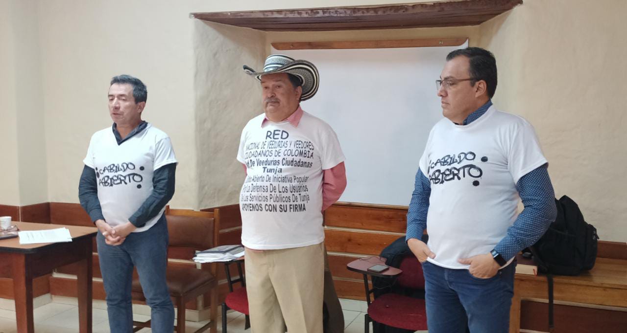 De izquierda a derecha: Pedro Pablo Salas, Silvino Ramírez y Francisco García / Caracol Radio
