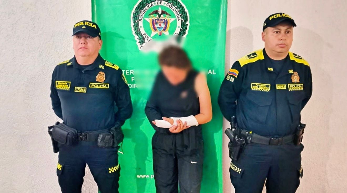 Cayó falsa integrante de las FARC que extorsionó y ocupó una finca en Cundinamarca. Foto: Policía Cundinamarca.
