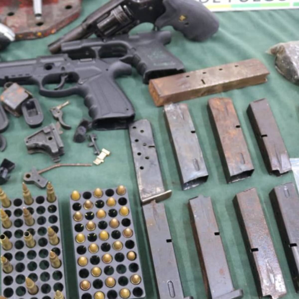 Desmantelan fábrica de armas de fuego