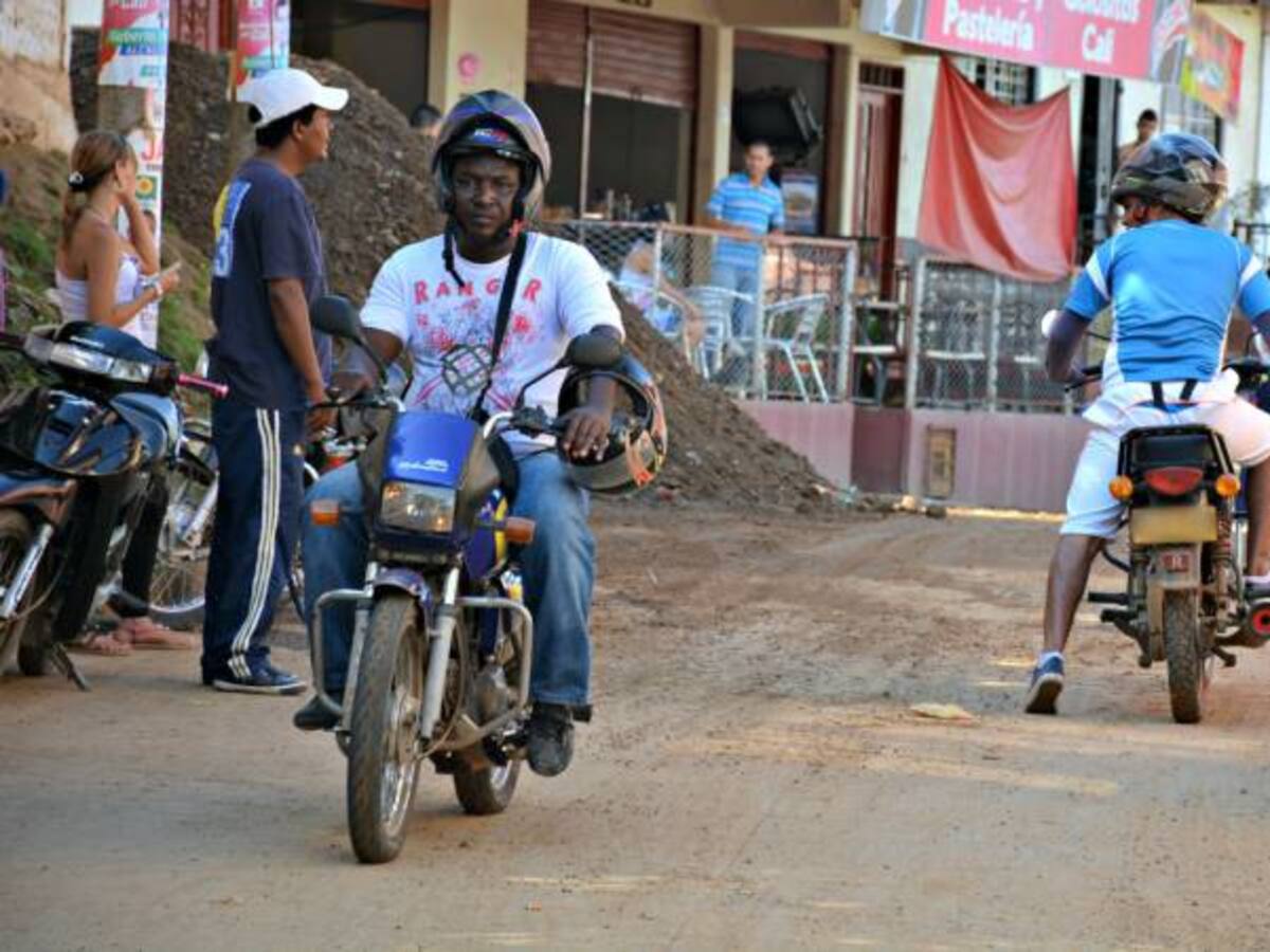 Desde la próxima semana parrillero hombre dará multa e inmovilización de la moto en Cali
