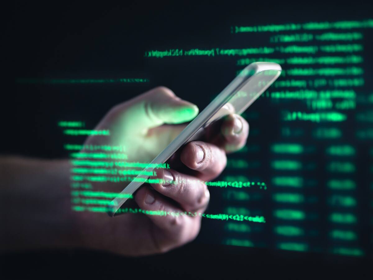 Alerta de ciberataque a usuarios de iPhone mediante mensajes de texto