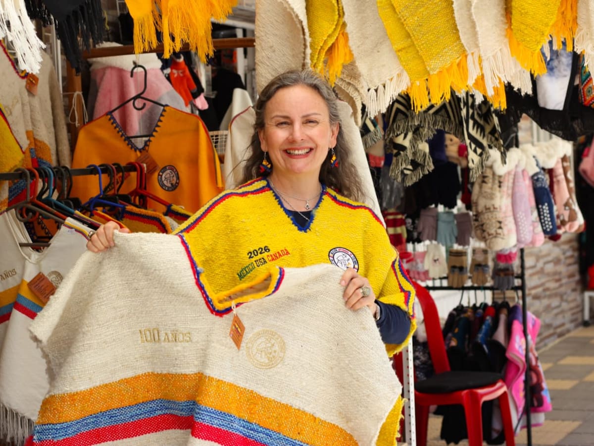 Angélica Velandia, creadora de la ruaniseta y ponchiseta