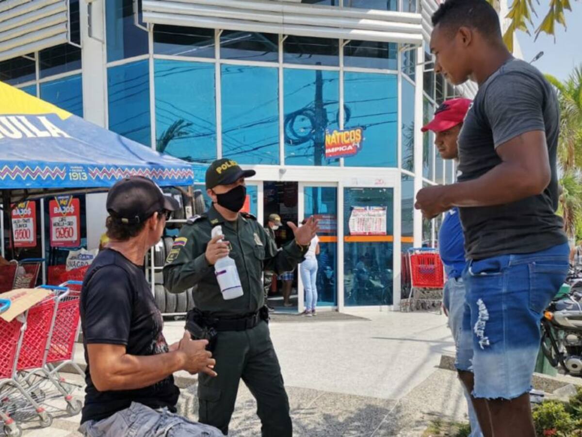 Policía de Bolívar continúa campañas pedagógicas sobre el COVID-19