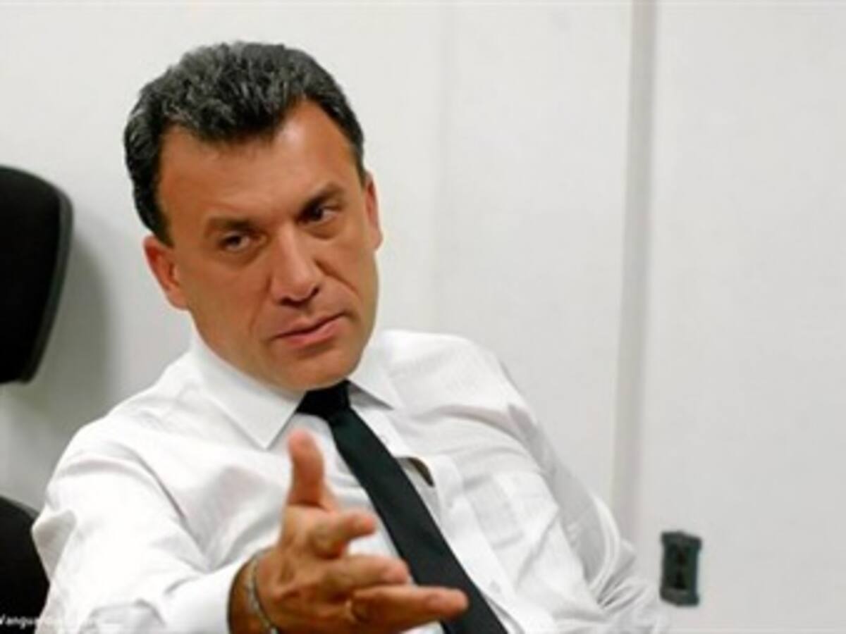 La extrema derecha e izquierda quieren sabotear la paz con paros: Roy Barreras
