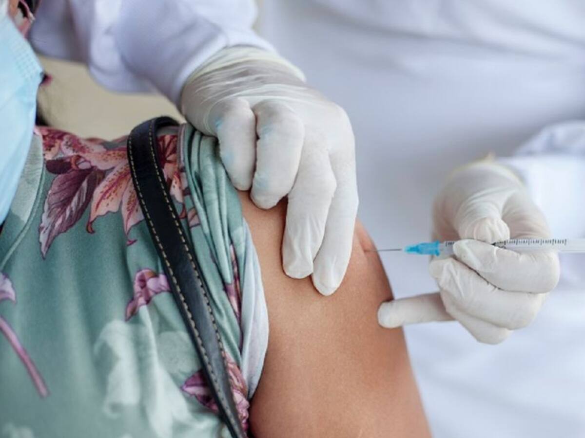 Autoridades se alistan para aplicación de la tercera dosis del COVID-19