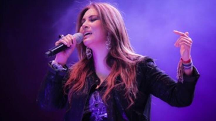 Myriam Hernandez en los Grandes Especiales
