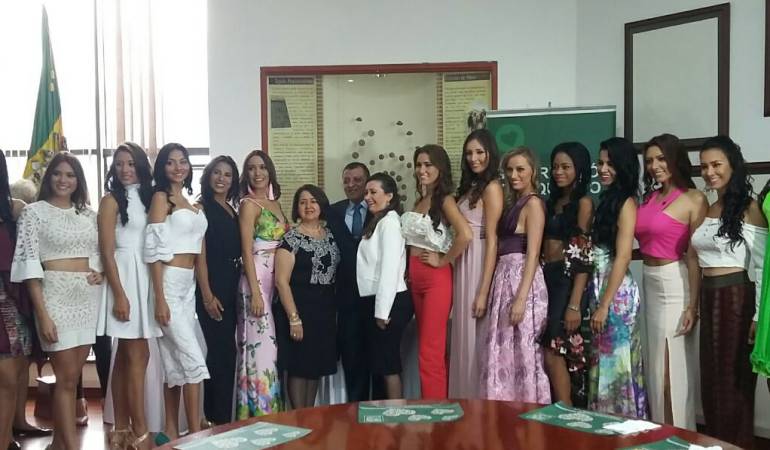 Todas las participantes brillan por su belleza.
