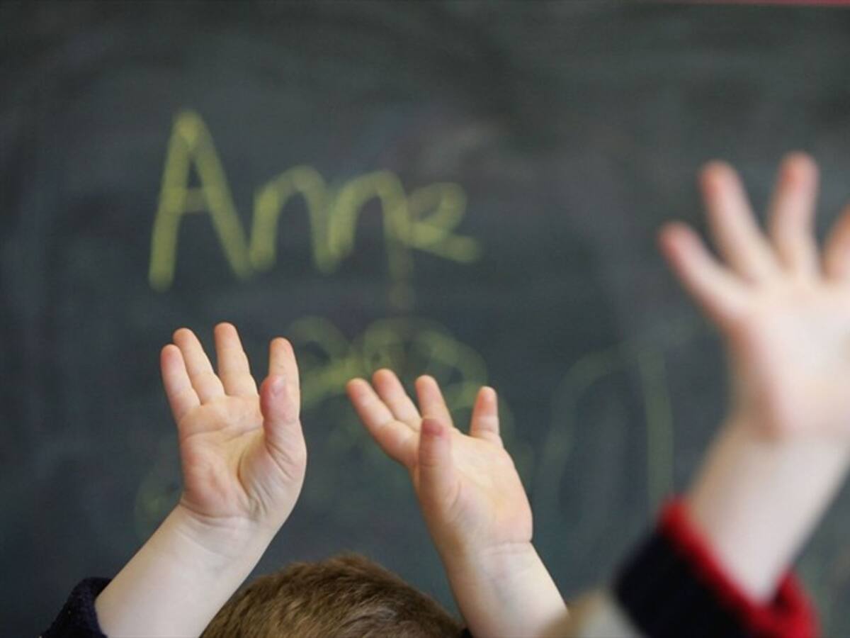 Pretendemos que la labor del docente trascienda el aula de clases: Juana Figueroa