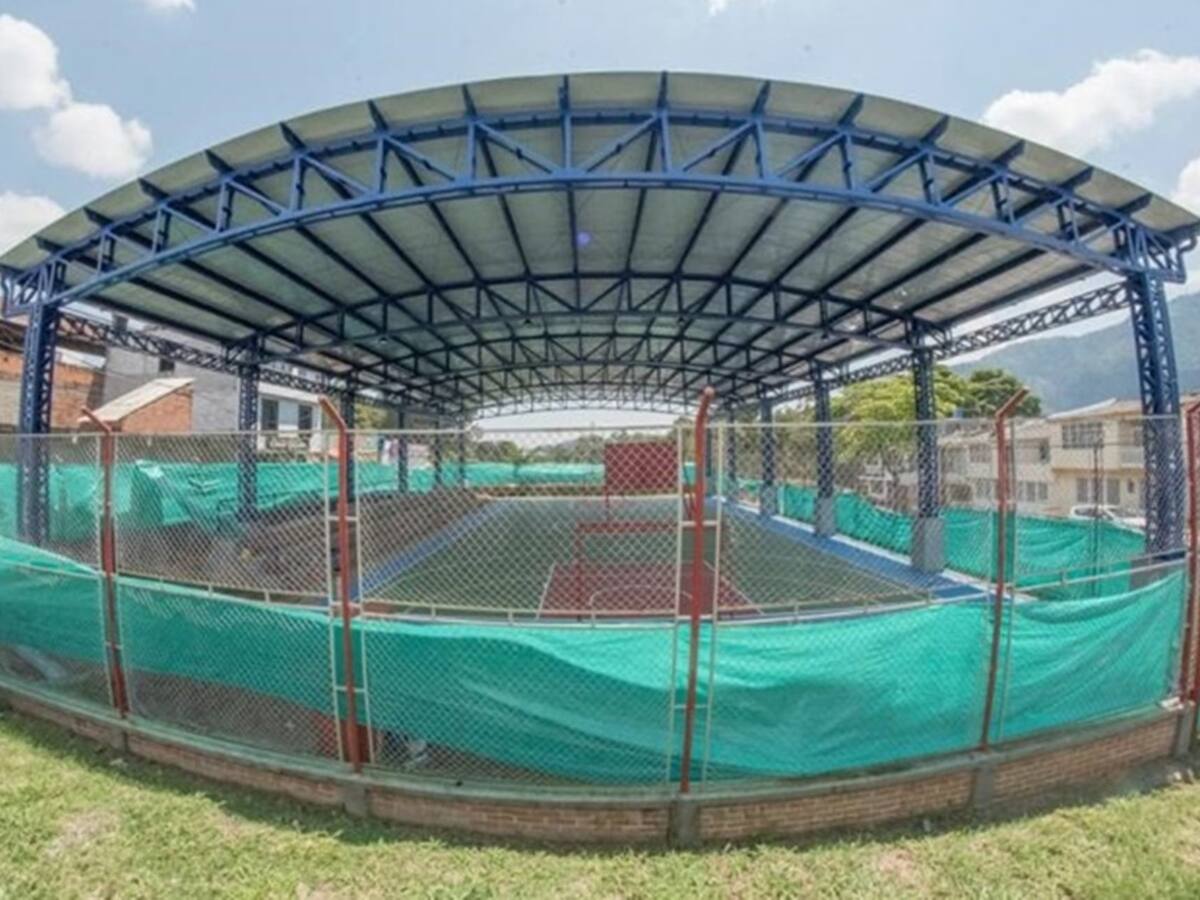 Investigan presunto incumplimiento en contrato para la adecuación de polideportivos de Ibagué