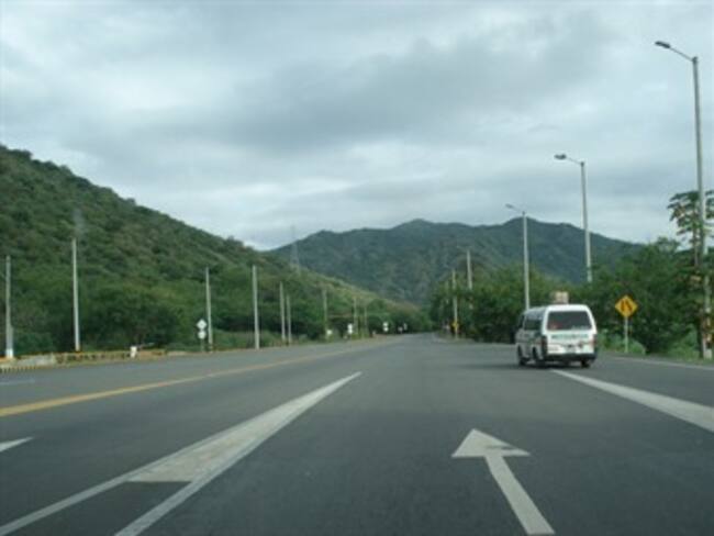 En Colombia se necesitan carreteras de cuatro carriles : Asecarga