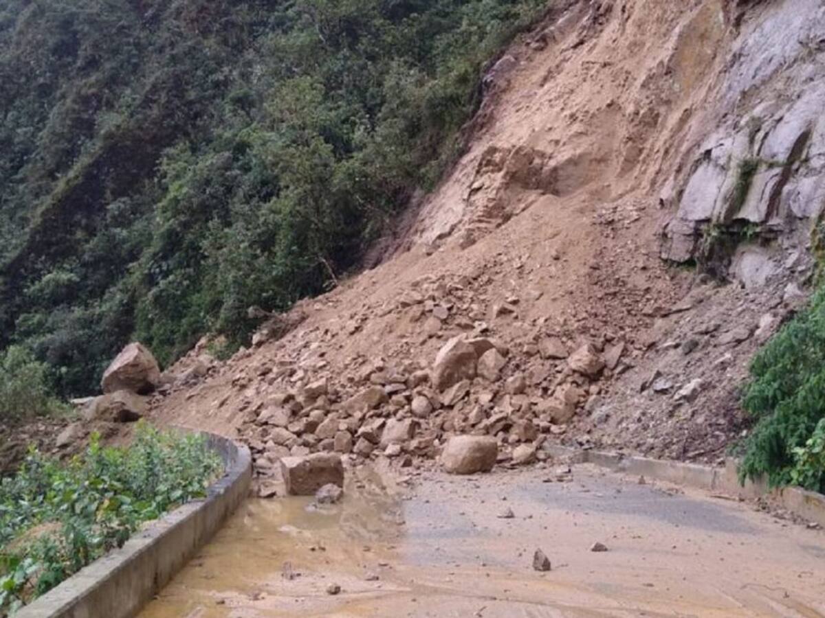 Autoridades analizaron estado de la vía Huila- Caquetá