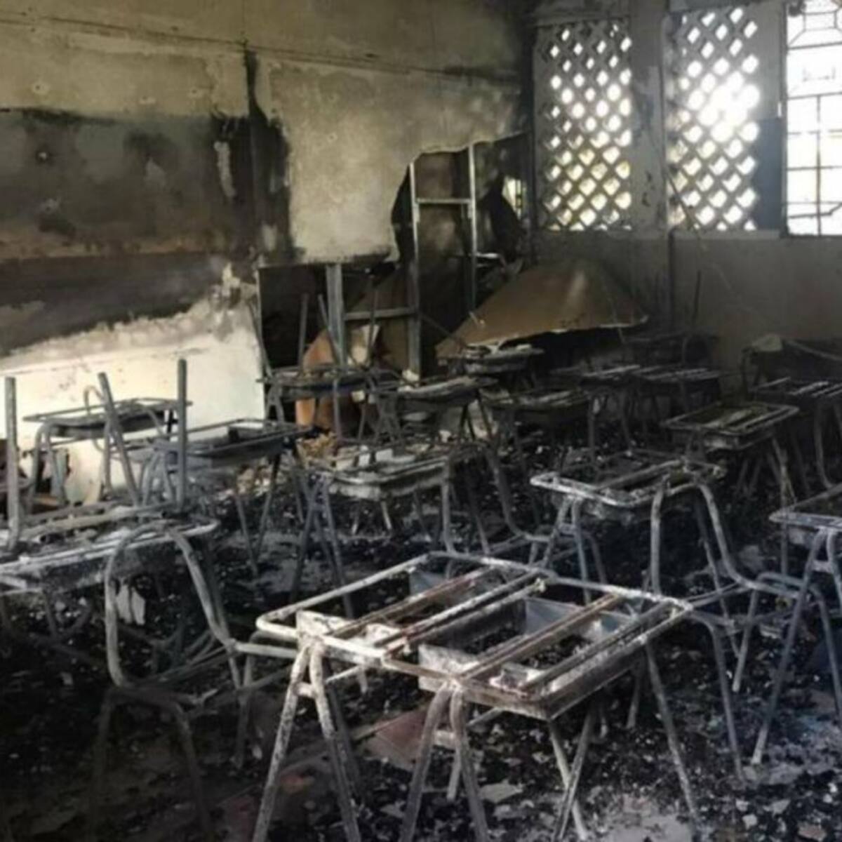 Polémica en Pereira por deterioro del colegio de Cerritos