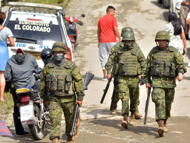 Vigilancia militar ecuatoriana tras la fuga de la cárcel de Bellavista.                    Foto: Getty 