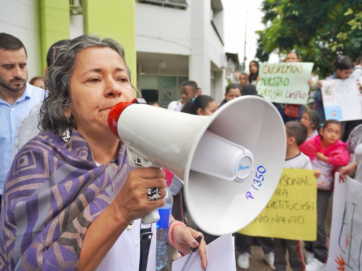 Luego de protestas, gobernación del Quindío anunció contratación de personal de aseo en los colegios