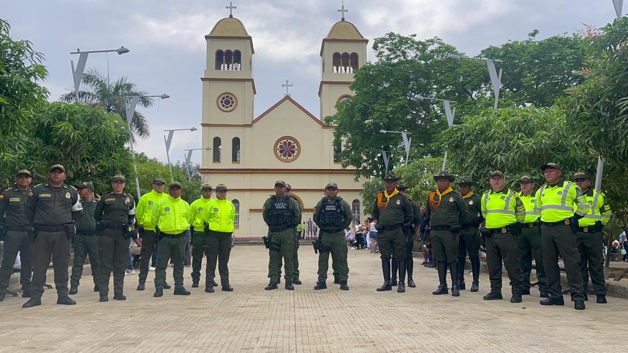 Activo dispositivo de seguridad para el Día Internacional de los Trabajadores en Bolívar