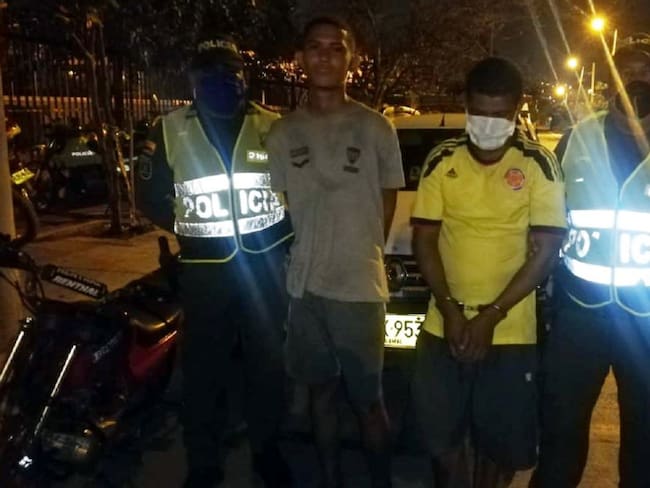 Capturan a dos hombres que iban a desvalijar una moto en Cartagena
