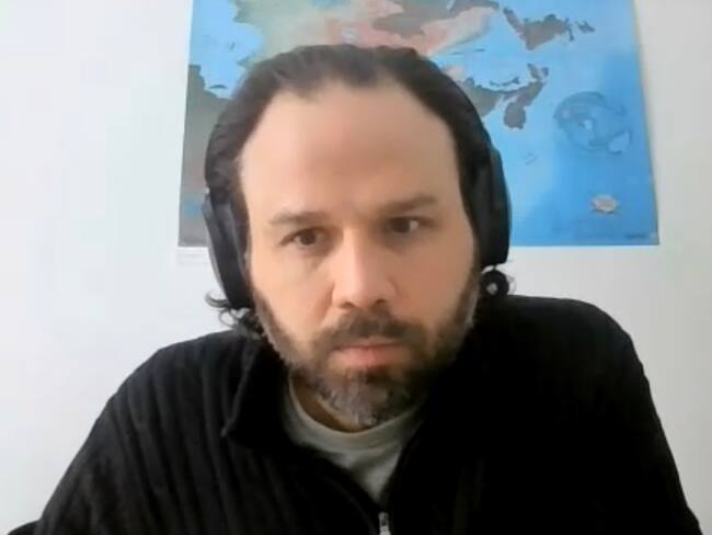 “Todas las voces muertas” es un thriller político y de zombis: Gerardo Ferro