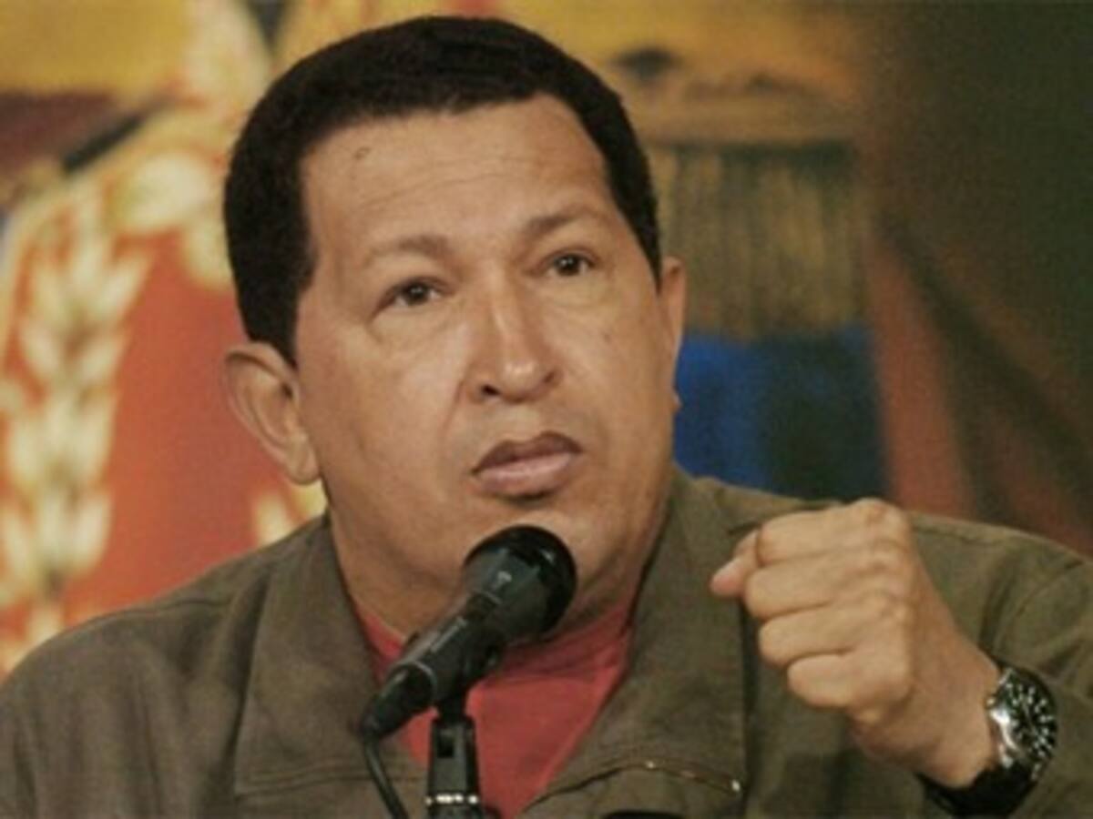 Hugo Chávez le pide a la guerrilla colombiana muestras contundentes de querer la paz