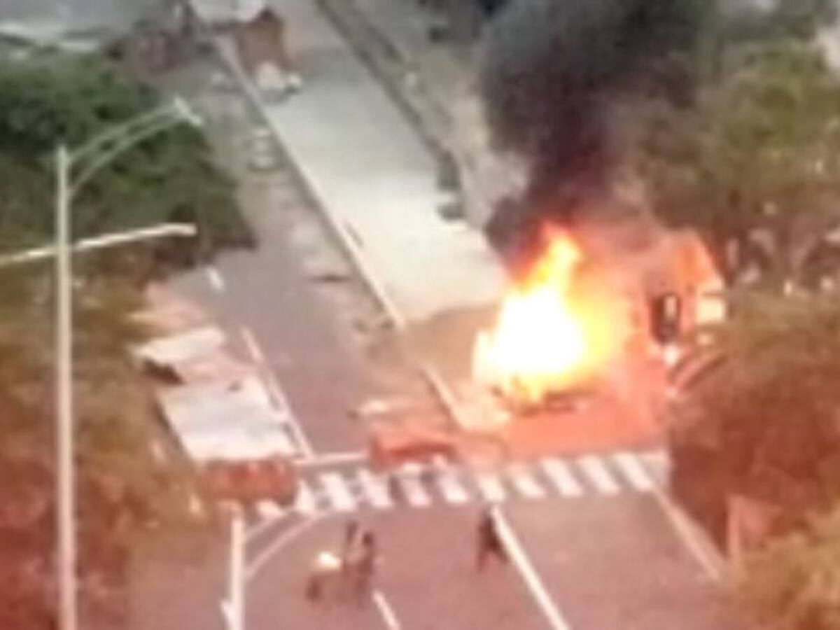 Protesta en Medellín dejó semaforos rotos, cajeros averiados y otros daños