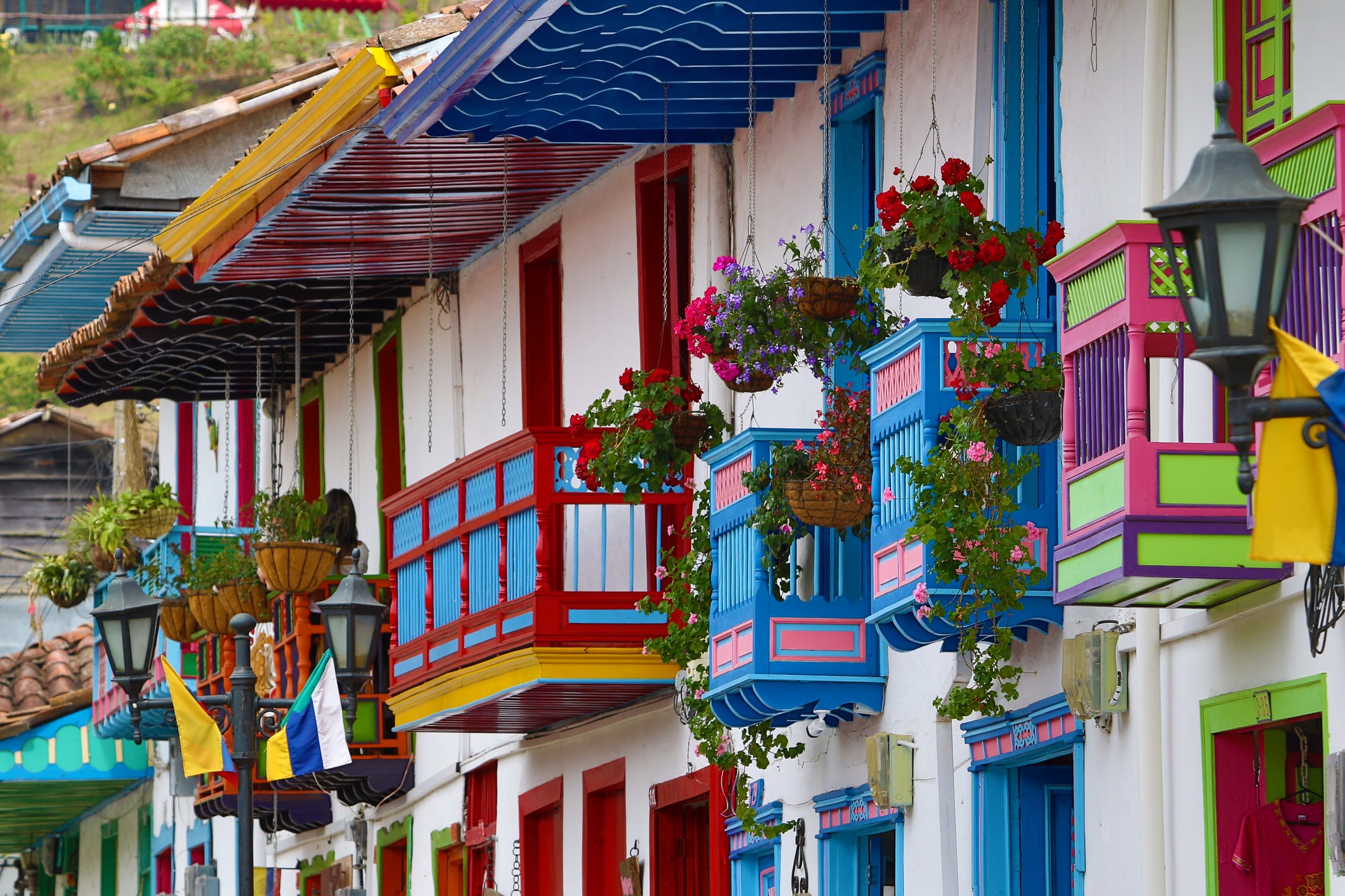 Balcones de pueblo del Eje Cafetero, foto de referencia de GettyImages