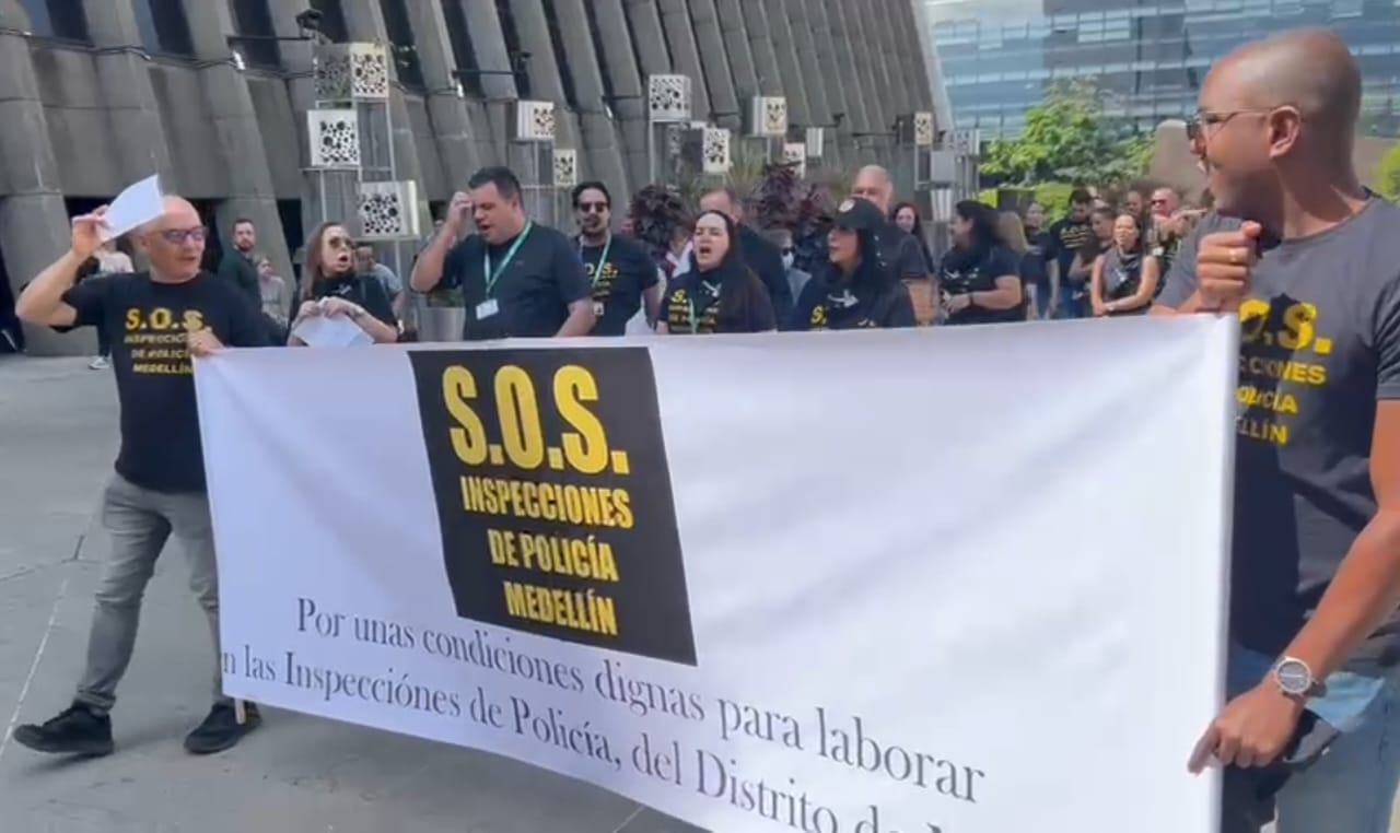 Protesta de Inspectores de Policía en Medellín. Foto: Cortesía