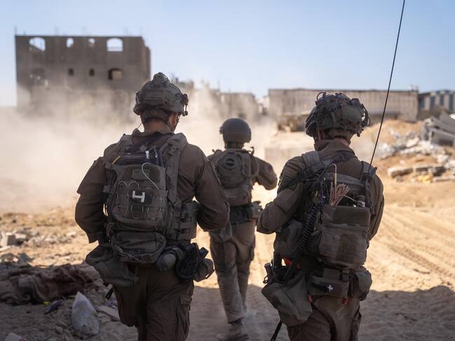 FRANJA DE GAZA 02/11/2024.- Imagen cedida de la operación del Ejército israelí en la franja de Gaza. El Ejército de Israel atacó más de 120 "objetivos" de los islamistas de Hamás en Gaza y de Hizbulá en el Líbano, donde además mató a dos comandantes, según un comunicado castrense, tras una jornada mortífera en el enclave palestino en la fuentes médicas registraron más de 80 muertos. EFE/ Ejército de Israel SOLO USO EDITORIAL/SOLO DISPONIBLE PARA ILUSTRAR LA NOTICIA QUE ACOMPAÑA (CRÉDITO OBLIGATORIO)