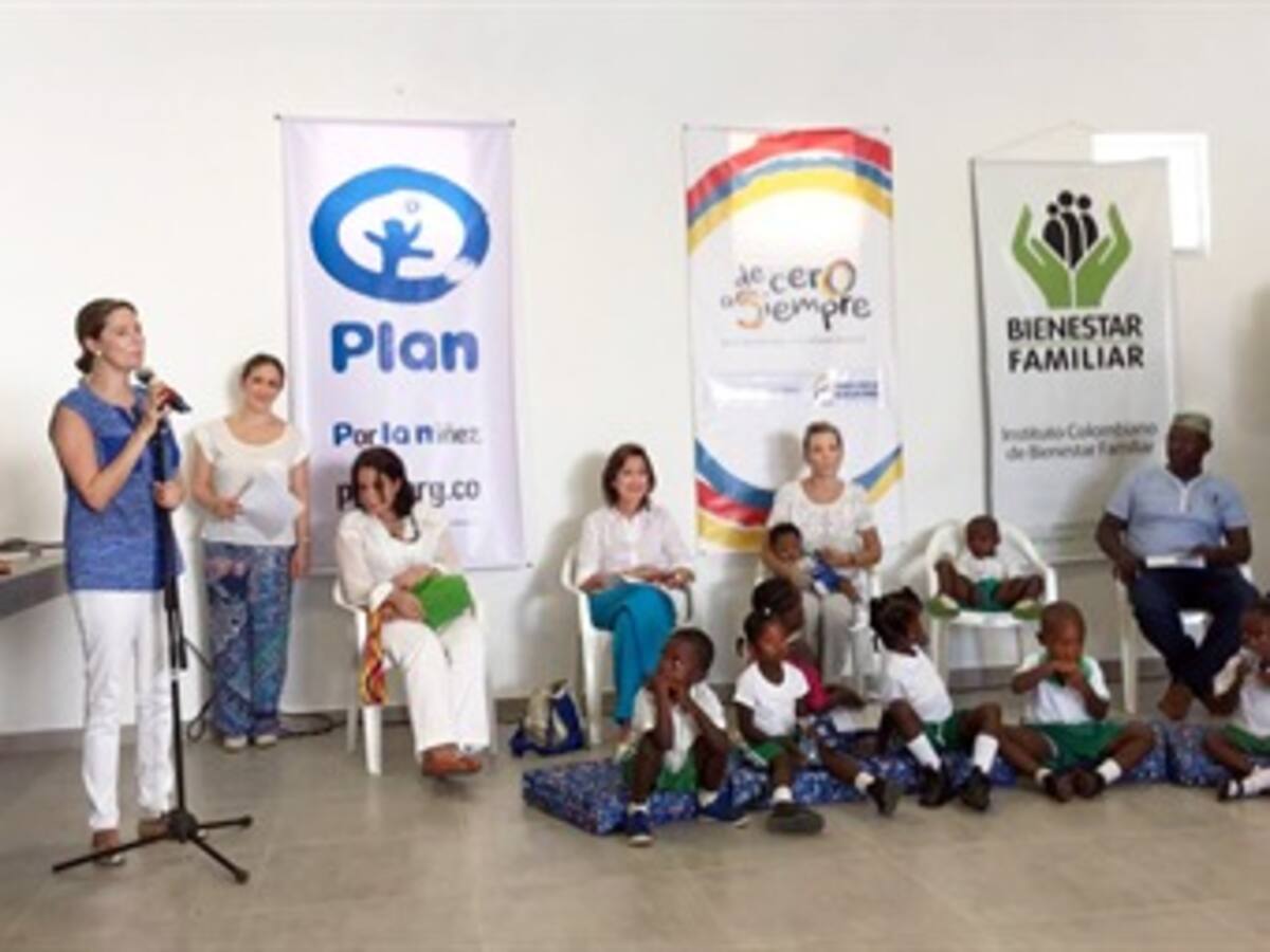 Primera dama de la nación entrega CDI en Palenque, Norte Bolívar