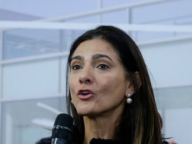 Ministra convoca nueva reunión