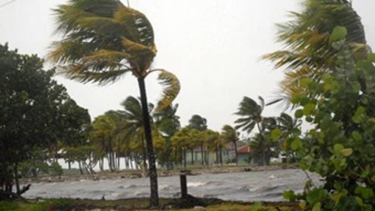 "Isaac" se fortalece camino de Florida y pone en alerta a Nueva Orleans