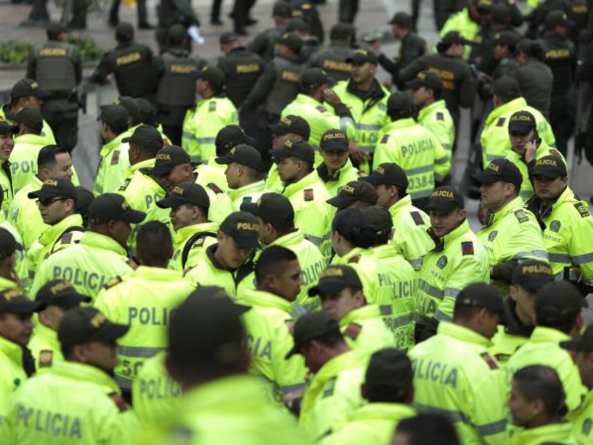 Inició retiro masivo de policías aduciendo fallo del Consejo de Estado
