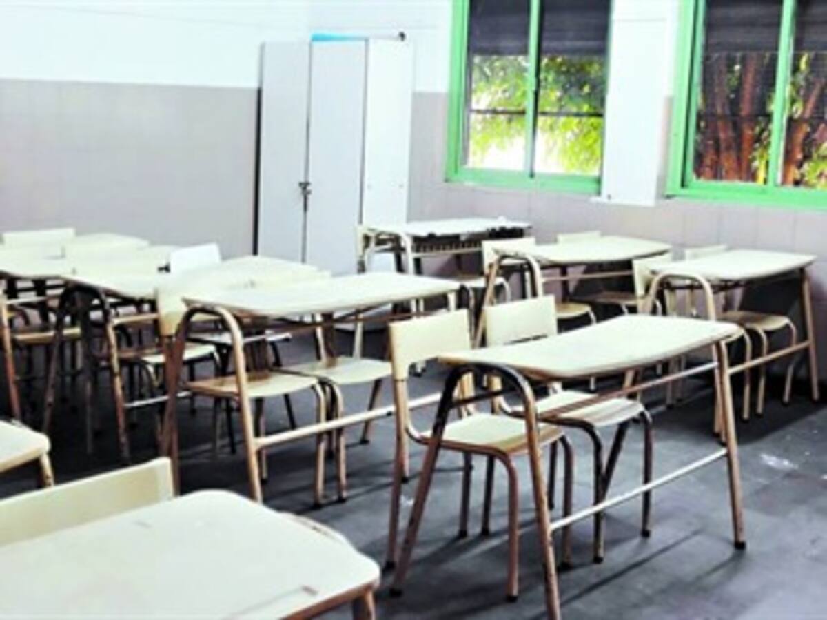 Contraloría interviene en caso de “estudiantes fantasma” por millonarias pérdidas para la Nación