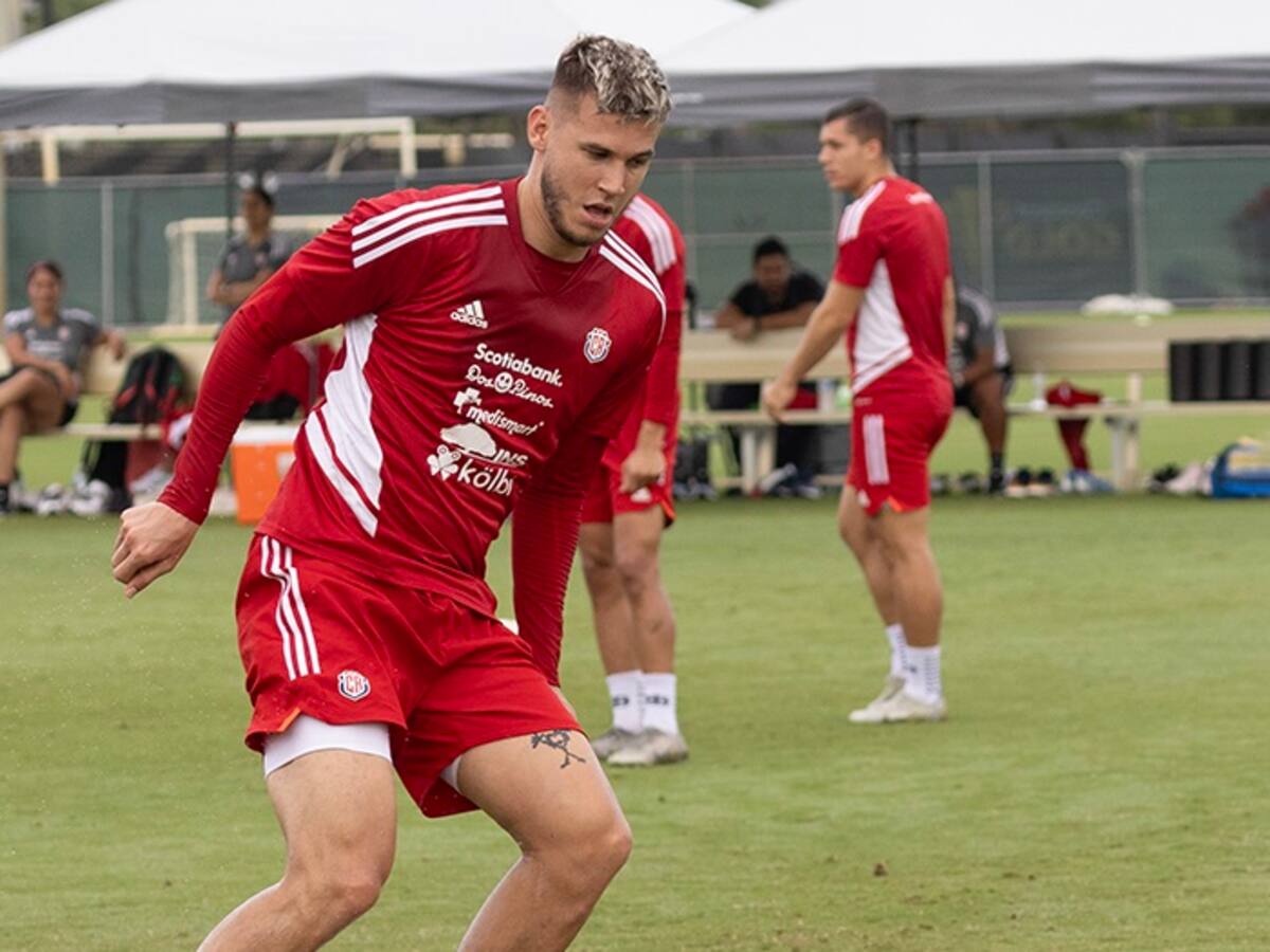 Juan Pablo Vargas celebró el título de Millonarios en la concentración de Costa Rica