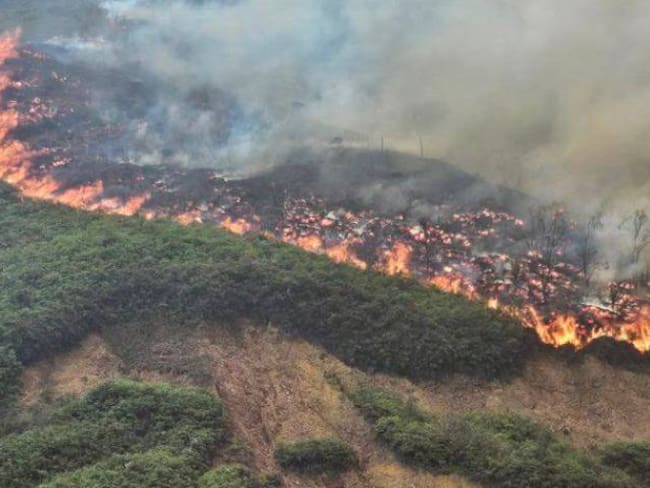 “Por los incendios Santander está en cuidados intensivos”, gobernador Juvenal
