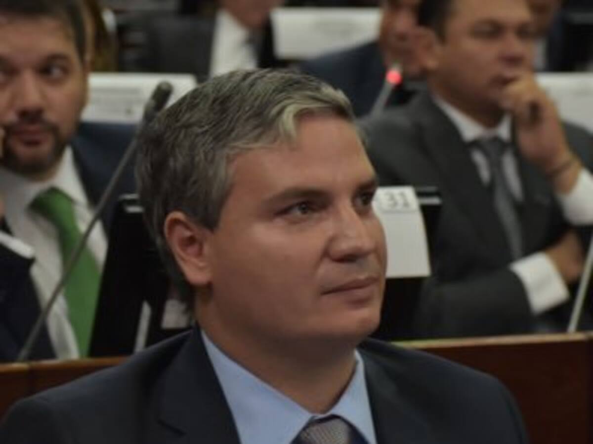 Senador Lesmus sobre atentado en Anorí: Autoridades indicaron que era contra el Ejército