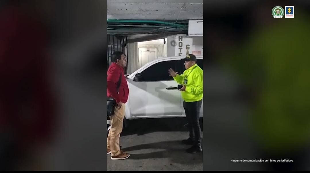 Un juez de Tumaco envió a la cárcel al alcalde de El Charco Victor Candelo y a su asesor financiero Jhon Torres por presuntos actos de corrupción.  | Foto: Fiscalía