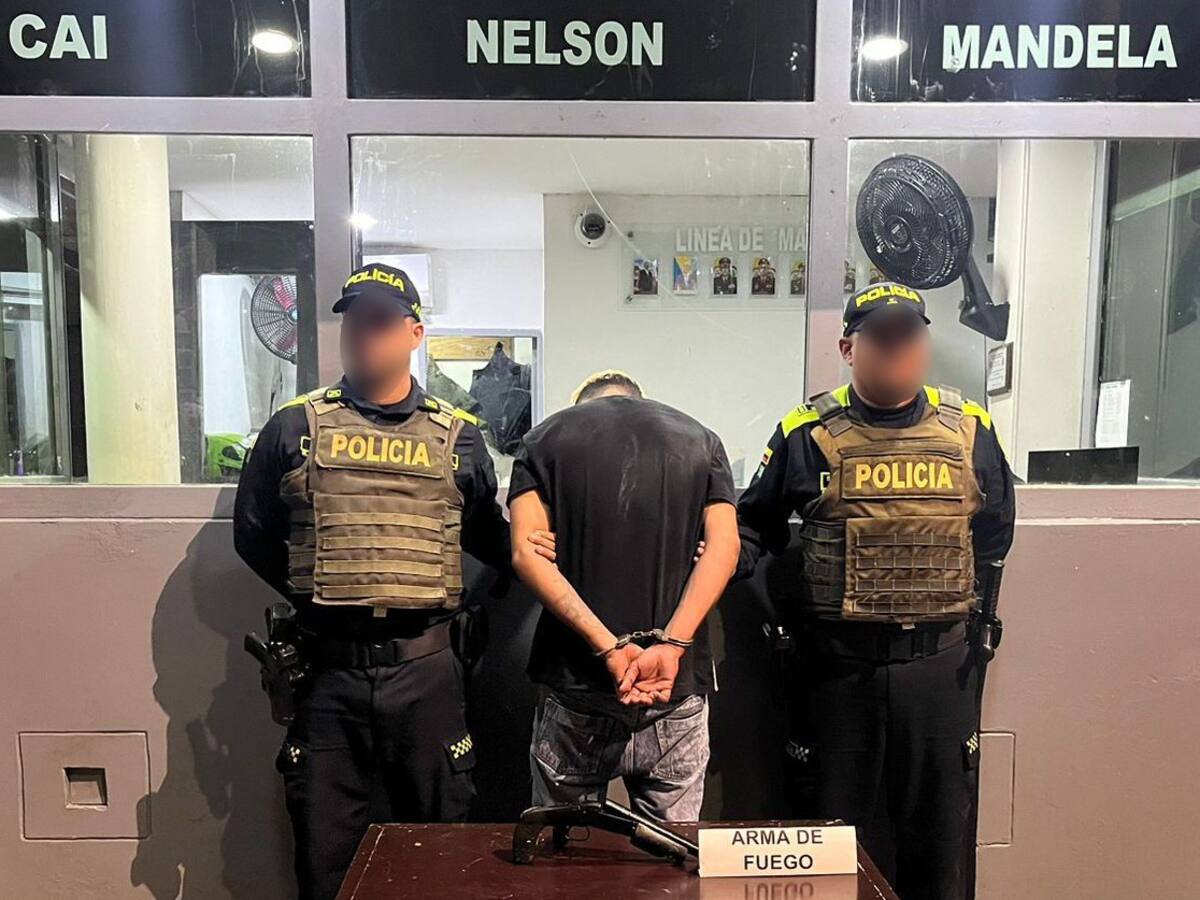 Capturan a seis presuntos delincuentes con armas de fuego ilegales Cartagena