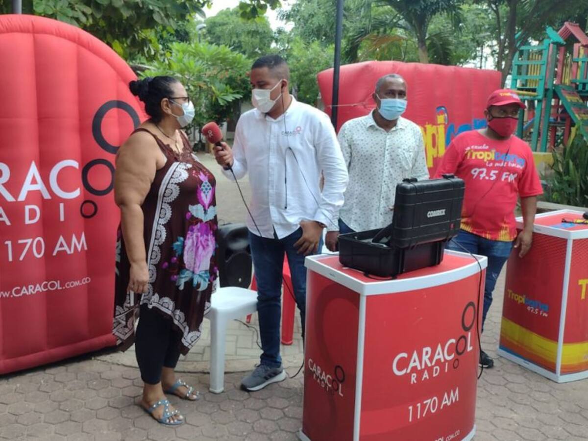 Caracol Radio y Tropicana visitaron la comunidad de Daniel Lemaitre