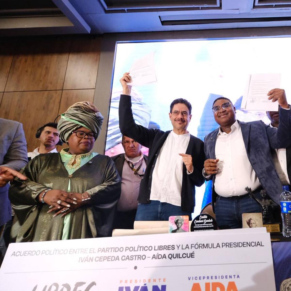 El Movimiento Libres oficializó respaldo a Iván Cepeda con agenda contra el racismo