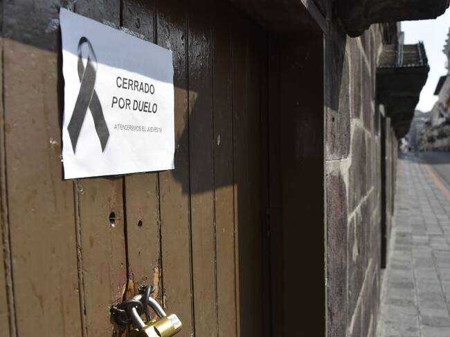 "Cuando escuché replicar de las campanas, sentí chico el corazón y el llanto rompí en llanto"