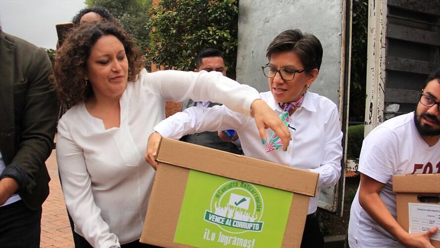 Claudia López y Angélica Lozano promueven la Consulta Anticorrupción y buscarán conseguir los 15 millones de votos. Foto: Colprensa