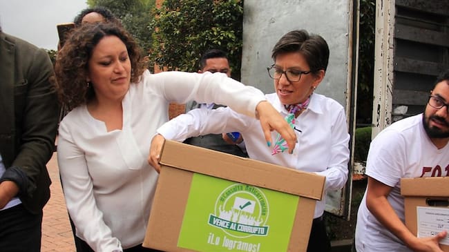Claudia López y Angélica Lozano promueven la Consulta Anticorrupción y buscarán conseguir los 15 millones de votos. Foto: Colprensa