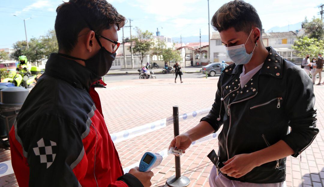 Pico y cédula - Imagen de referencia