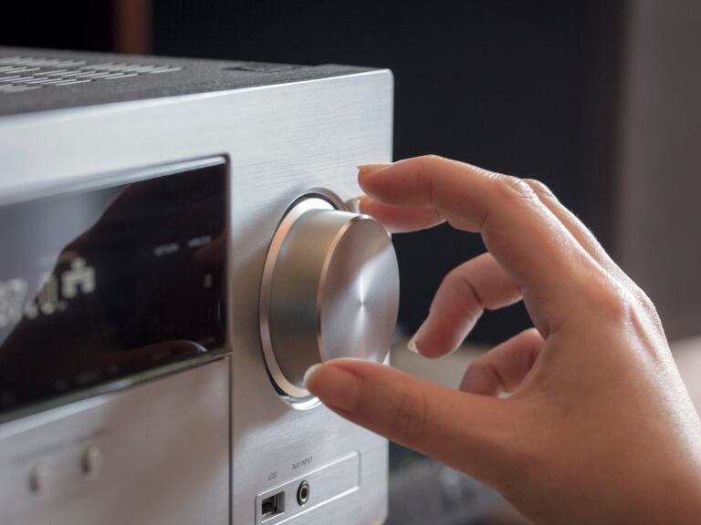 Equipo de sonido con bastante volumen, imagen de referencia Getty Images