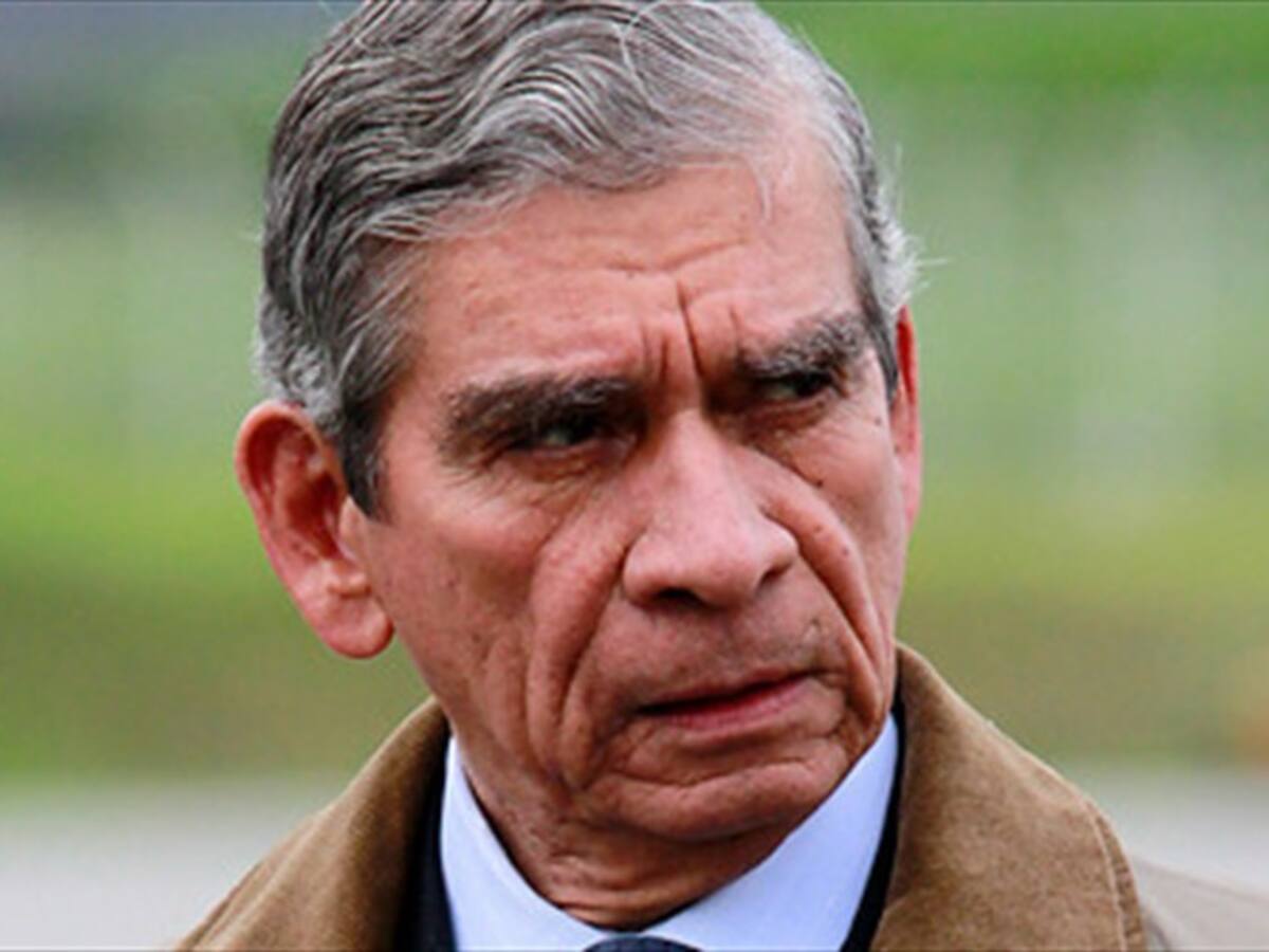 Los secretos que revelará general Mora sobre proceso de paz y el "honorable" Roy Barreras