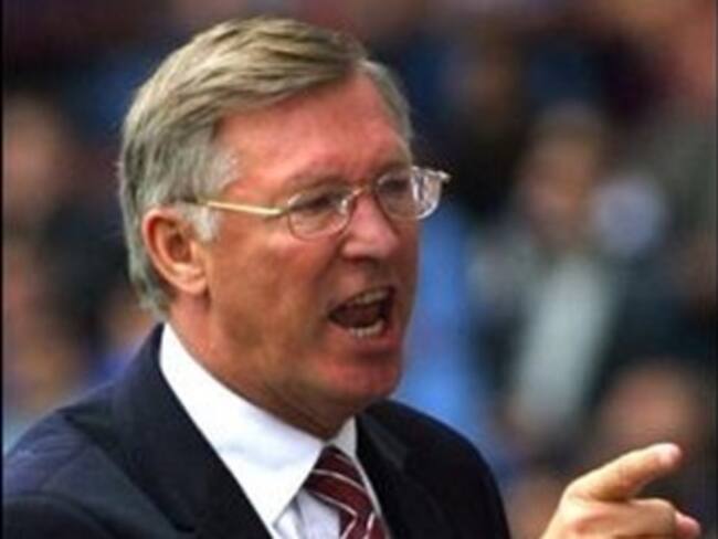 Federación inglesa de fútbol no sanciona Ferguson